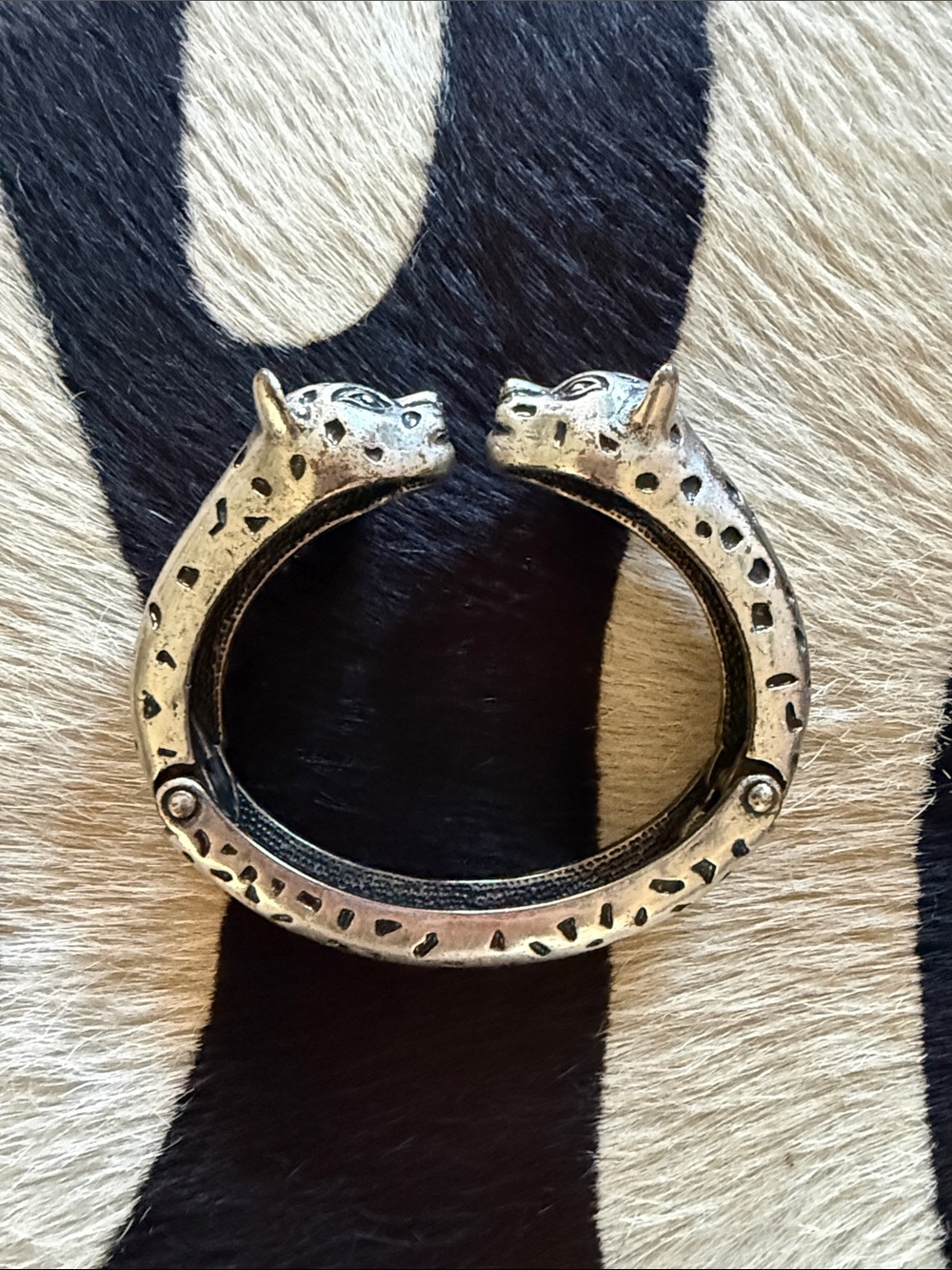 Leopard bangle - Picture 3 of 3